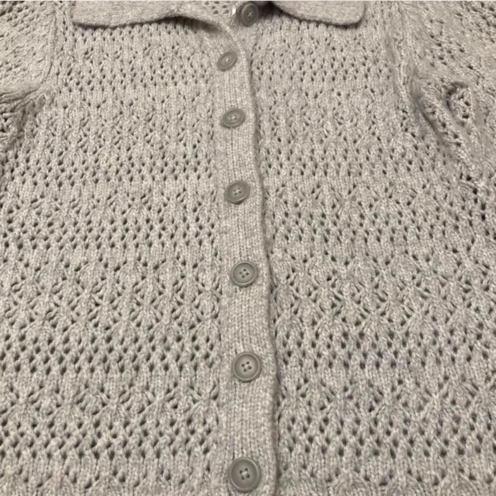 Joie Chunky Knit Cardigan Sweater Women’s Medium Soft Cozy Preppy Classic Gray - Picture 3 of 7